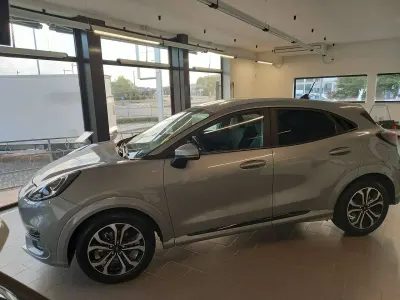 Usata Ford Puma ST-Line 120 CV (88 kW) 2021 Grigio SUV
