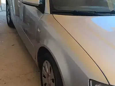Usata Audi A4 130 CV (95 kW) 2004 Grigio Station wagon