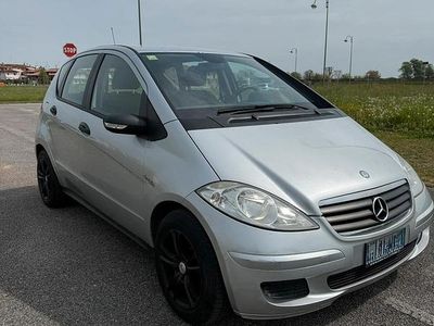 Usata Mercedes A180 109 CV (80 kW) 2008 Grigio Berlina