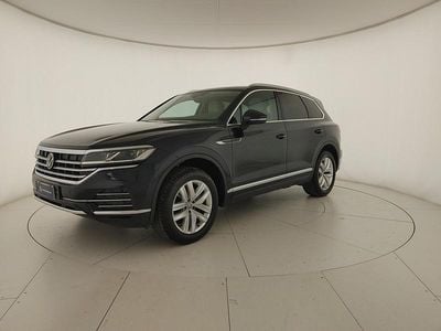 Begagnad VW Touareg Elegance 231 HK (169 kW) 2021 Blå SUV