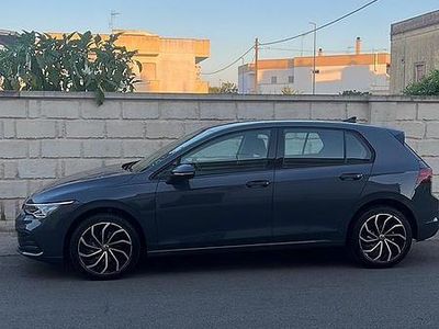 Usata VW Golf VIII 116 CV (85 kW) 2022 Grigio Berlina
