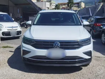 Usata VW Tiguan R-line 150 CV (110 kW) 2021 Bianco SUV