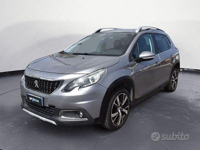 Usata Peugeot 2008 Allure 102 CV (75 kW) 2019 Grigio SUV