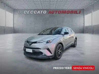 Usata Toyota C-HR Lounge 122 CV (89 kW) 2017 Grigio SUV