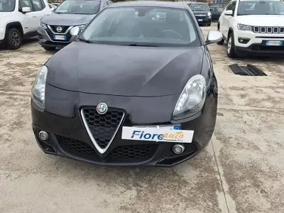 Second-hand Alfa Romeo Giulietta 120 CP (88 kW) 2017 Negru Hatchback