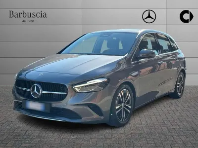 Usata Mercedes B180 Advanced Plus 116 CV (85 kW) 2023 Grigio Utilitaria