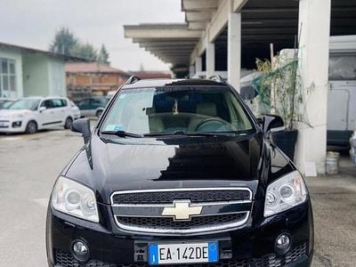 Usata Chevrolet Captiva 149 CV (109 kW) 2008 Blu SUV