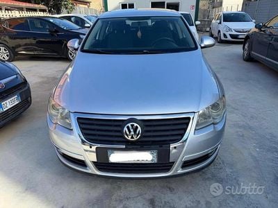 Usata VW Passat Highline 140 CV (102 kW) 2007 Grigio Berlina