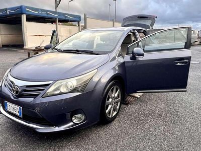 Usata Toyota Avensis Lounge 124 CV (91 kW) 2013 Station wagon
