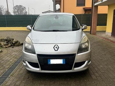 Usata Renault Scénic III Luxe 110 CV (80 kW) 2010 Monovolume