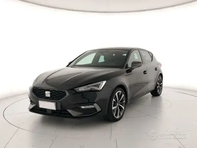 Usata Seat Leon FR 150 CV (110 kW) 2023 Nero Berlina