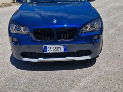 Usata BMW X1 177 CV (130 kW) 2012 Blu SUV