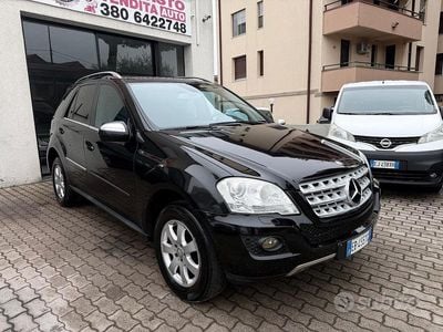 Usata Mercedes ML350 Premium 224 CV (164 kW) 2010 Nero SUV