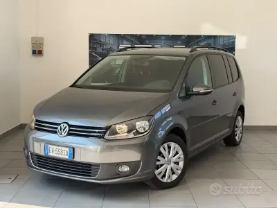 Usata VW Touran Comfortline 105 CV (77 kW) 2014 Grigio Monovolume