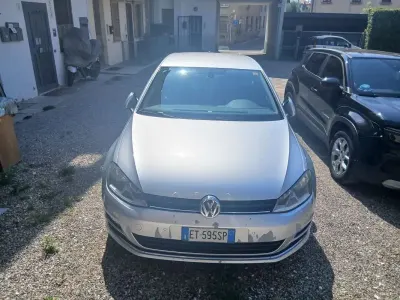 Usata VW Golf VII Highline 122 CV (89 kW) 2013 Berlina