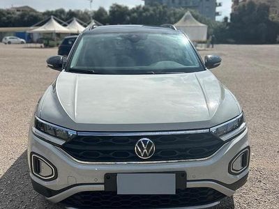 Usata VW T-Roc Life 116 CV (85 kW) 2024 Bianco SUV