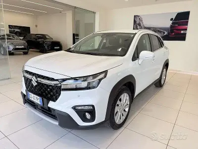 Usata Suzuki SX4 S-Cross 129 CV (94 kW) 2024 Bianco SUV