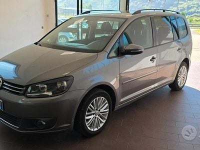Usata VW Touran Comfortline 105 CV (77 kW) 2011 Argento Monovolume