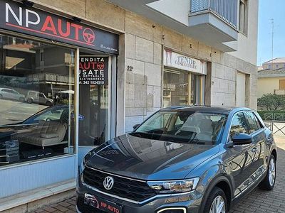 Usata VW T-Roc 149 CV (109 kW) 2018 Grigio SUV