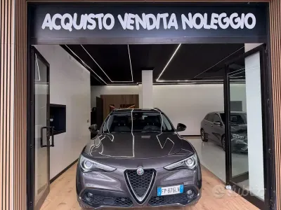 Usata Alfa Romeo Stelvio Business 210 CV (154 kW) 2018 Grigio SUV