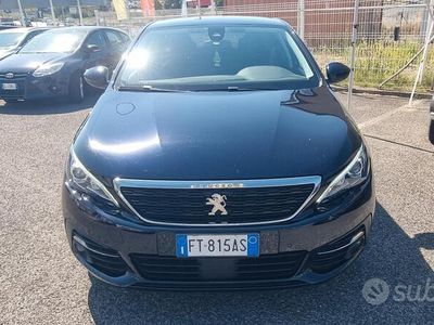 Usata Peugeot 308 Business-Line 131 CV (96 kW) 2018 Blu Station wagon