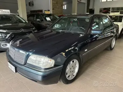 Usata Mercedes C200 Elegance 180 CV (132 kW) 1996 Blu Berlina