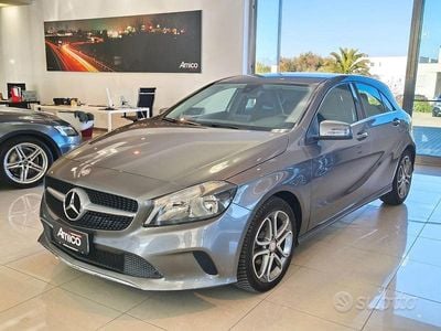 Usata Mercedes A180 109 CV (80 kW) 2015 Grigio Berlina