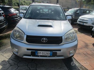 Usata Toyota RAV4 Sol 116 CV (85 kW) 2005 Grigio SUV