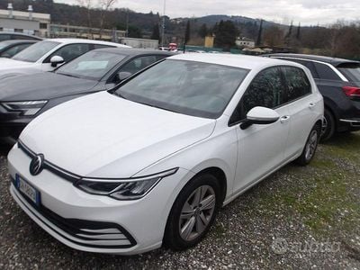 Usata VW Golf VIII 150 CV (110 kW) 2022 Pure white Berlina