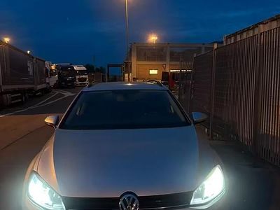 Usata VW Golf VII 110 CV (80 kW) 2016 Grigio Station wagon