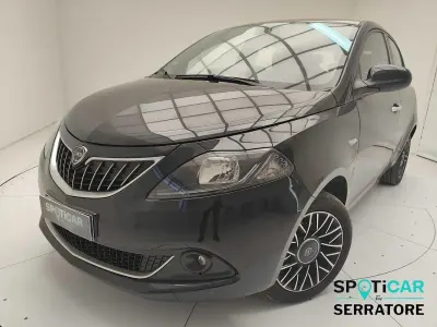 Usata Lancia Ypsilon S 70 CV (51 kW) 2024 Nero Utilitaria