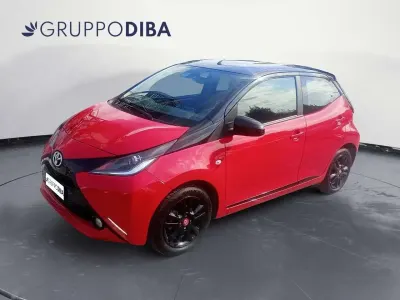 Usata Toyota Aygo X-cite 69 CV (50 kW) 2018 Rosso Utilitaria