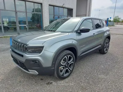 Ny Jeep Avenger Summit 101 HK (74 kW) 2026 Grå SUV