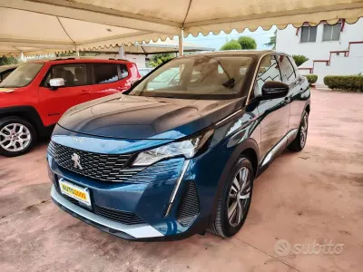 Usata Peugeot 3008 Allure 131 CV (96 kW) 2022 Blu SUV