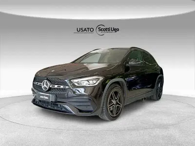 Usata Mercedes GLA200 Premium 150 CV (110 kW) 2023 Nero SUV