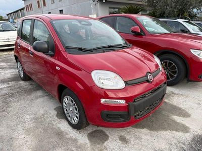 Nuova Fiat Panda Icon 2025 Rosso Utilitaria