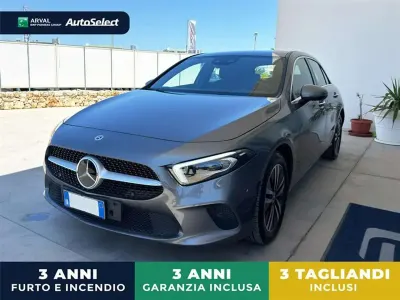 Usata Mercedes A250 160 CV (117 kW) 2022 Grigio / gray Berlina