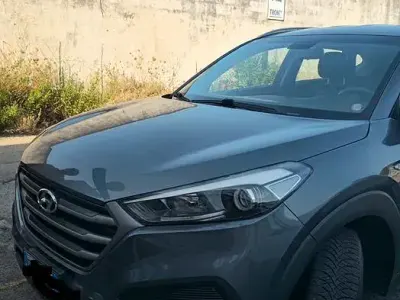 Usata Hyundai Tucson 116 CV (85 kW) 2016 Grigio SUV