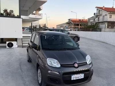 Occasion Fiat Panda Lounge 69 ch (50 kW) 2018 Bleue Citadine