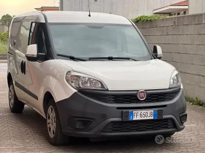 Usata Fiat Doblò 105 CV (77 kW) 2016 Bianco Monovolume