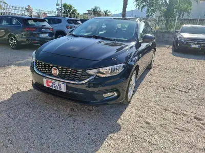 Usata Fiat Tipo Lounge 95 CV (69 kW) 2016 Nero Berlina