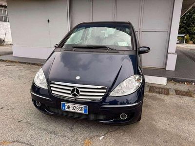Mercedes A200