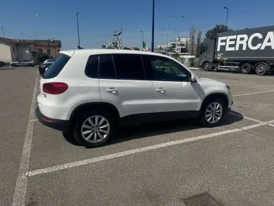 Usata VW Tiguan Trendline 140 CV (102 kW) 2012 Bianco SUV