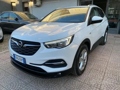 Usata Opel Grandland X 120 CV (88 kW) 2018 Bianco SUV