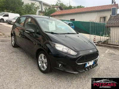 Usata Ford Fiesta Business Edition 75 CV (55 kW) 2017 Nero Utilitaria