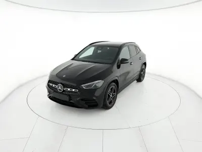Nuova Mercedes GLA200 AMG line 150 CV (110 kW) 2026 Nero cosmo SUV