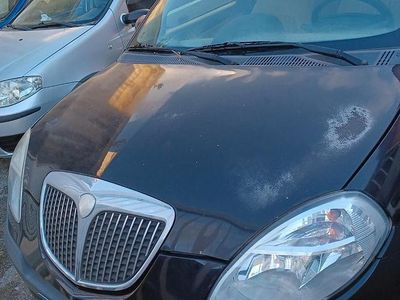 Usata Lancia Ypsilon 70 CV (51 kW) 2004 Utilitaria