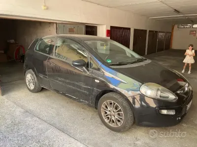 Usata Fiat Grande Punto 77 CV (56 kW) 2012 Utilitaria