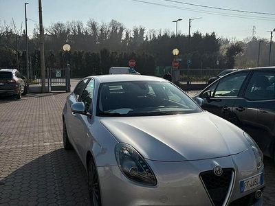 Usata Alfa Romeo Giulietta 120 CV (88 kW) 2016 Grigio Utilitaria