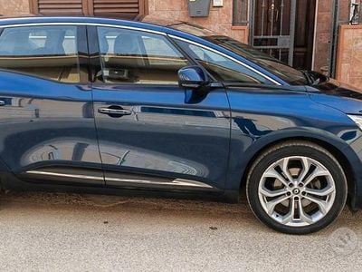 Usata Renault Scénic IV Business 110 CV (80 kW) 2018 Blu Monovolume